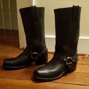 Frye Harness 12R Size 8 Women's Black Boots